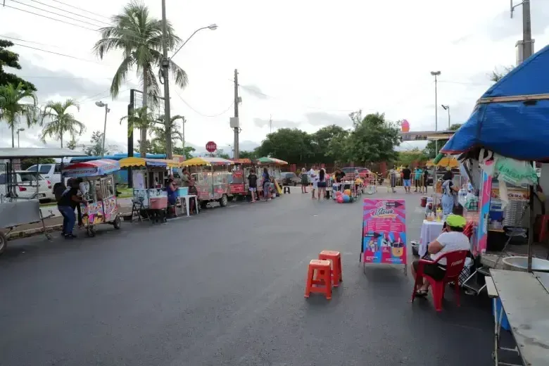 Comerciantes ambulantes em evento da Prefeitura de Porto Velho